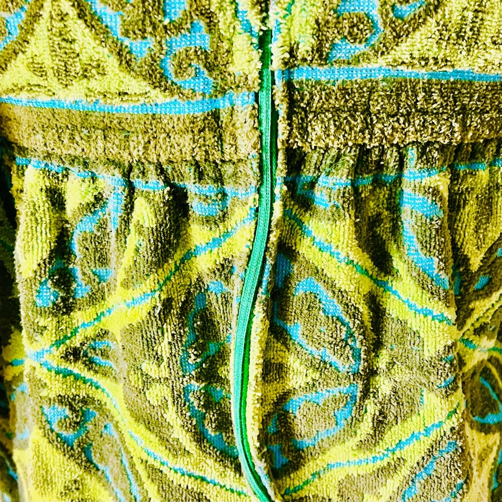 1970’s Hiltons terrycloth coverup/robe. - Picture 6 of 9